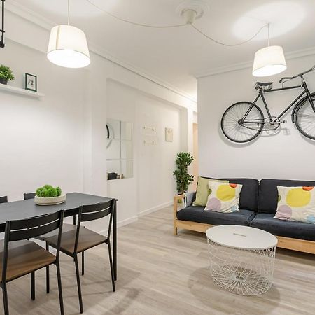 Avanti La Juderia, Vive Sevilla Con Los Cinco Sentidos Exterior photo